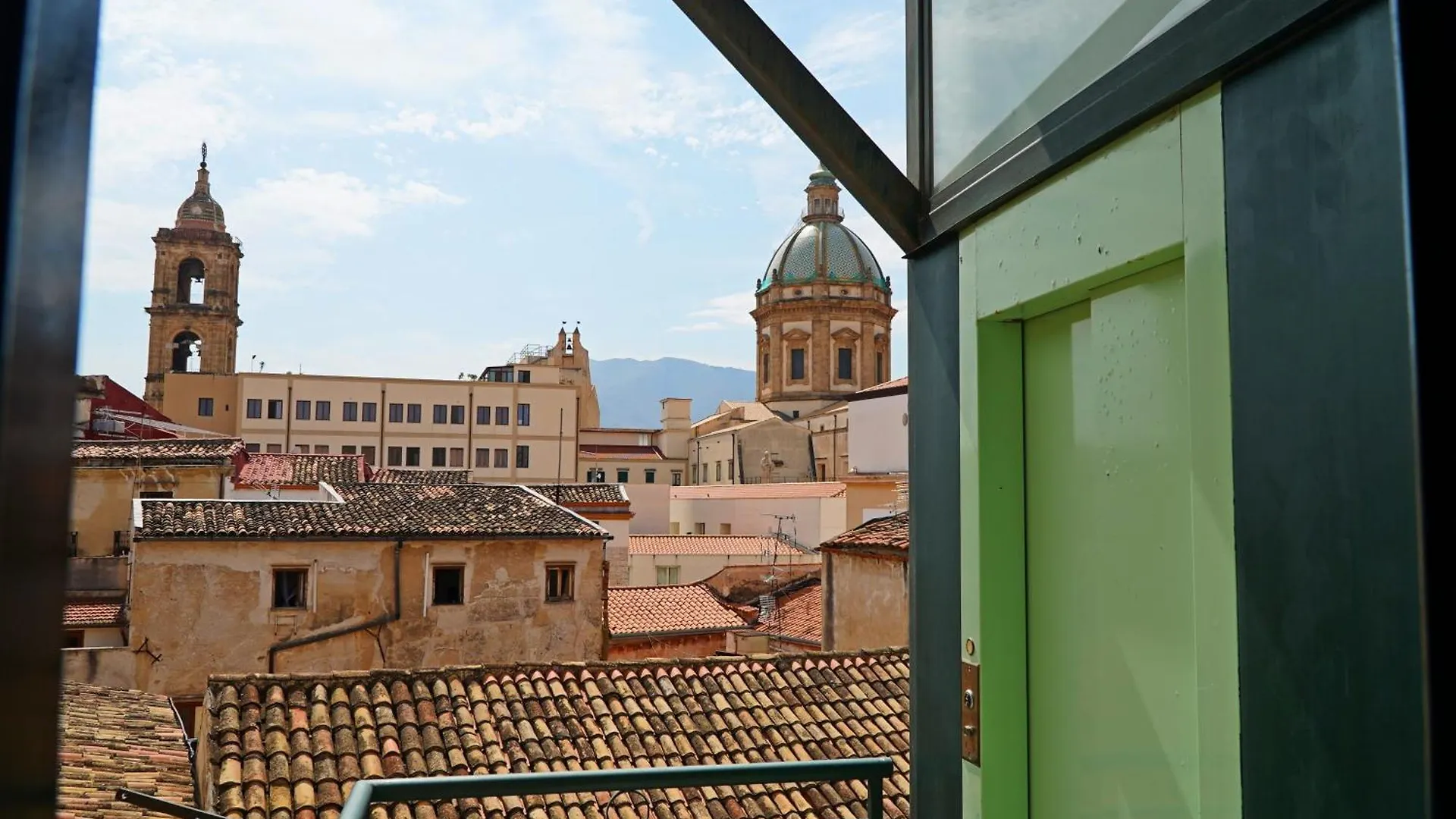 Appartamento Rovere- Quattro Canti 200 Mt Palermo 0*,  Italien