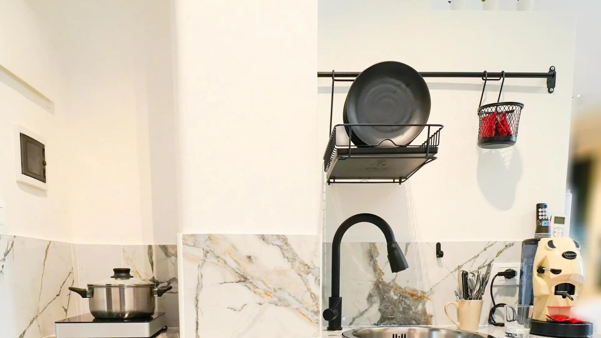 Appartamento Rovere- Quattro Canti 200 Mt Palermo Italien