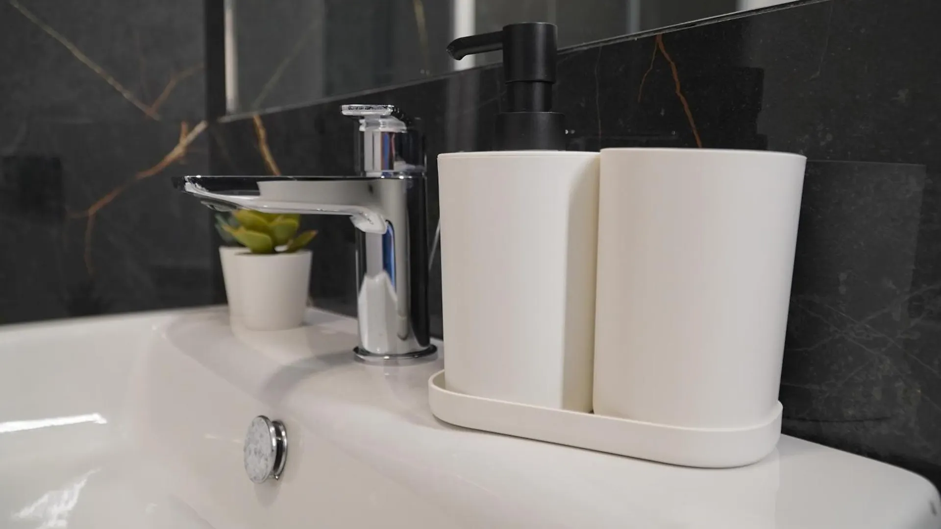 Lägenhet Appartamento Rovere- Quattro Canti 200 Mt Palermo Italien